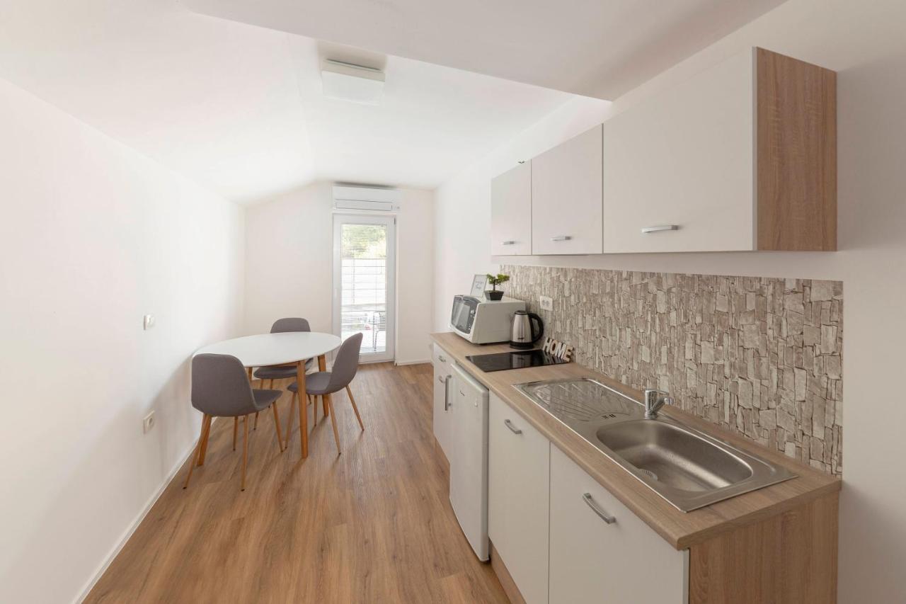 Apartments Berni Ljubljana Exterior photo